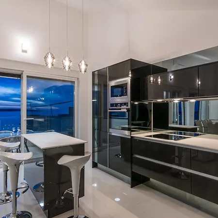 Breathtaking Sea View Luxury Penthouse * Mandre